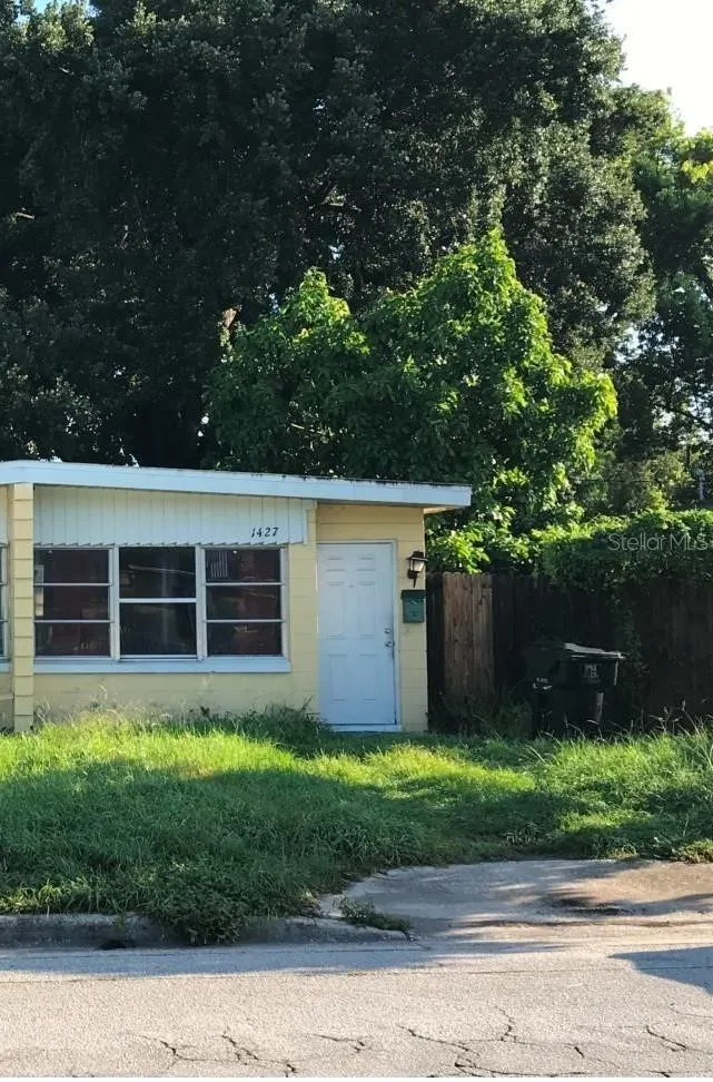 1425 VIRGINIA DR