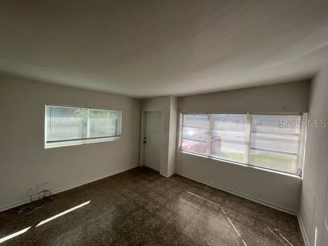 1425 VIRGINIA DR