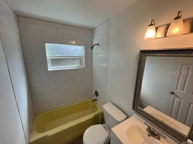 1425 VIRGINIA DR