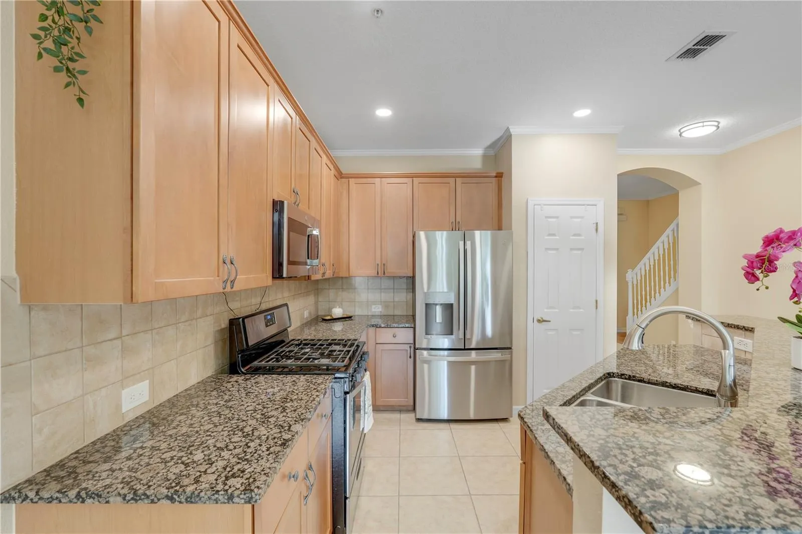 839 ASSEMBLY CT