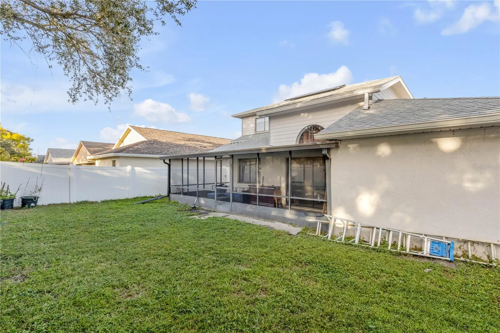 2664 HORSESHOE BAY DR