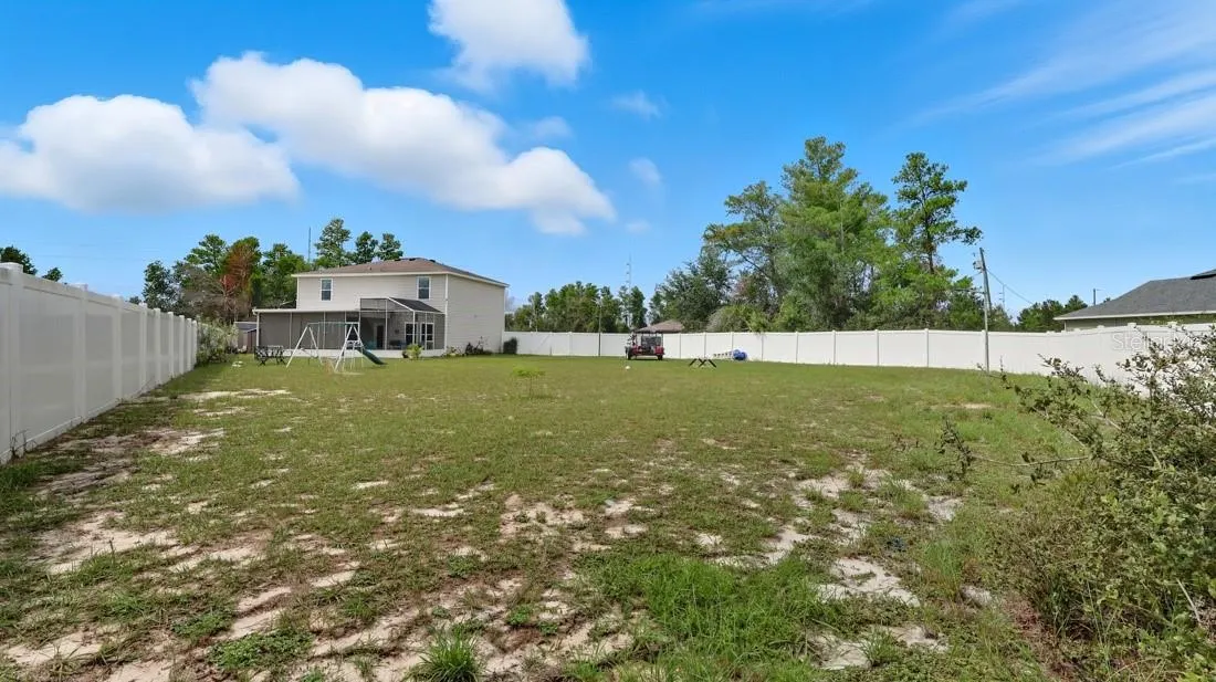 398 DAFFODIL LN