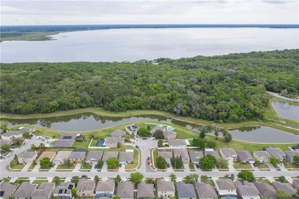 105 CEDAR HEIGHTS CT