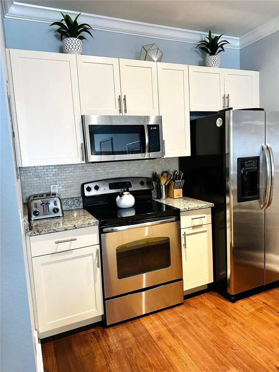 2954 LUCAYAN HARBOUR CIR #106, #106