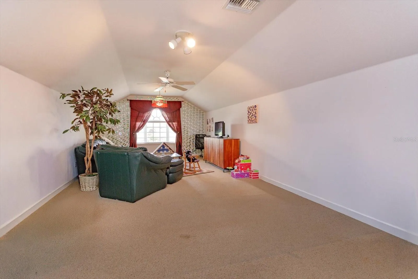 13554 SUNSET LAKES CIRCLE