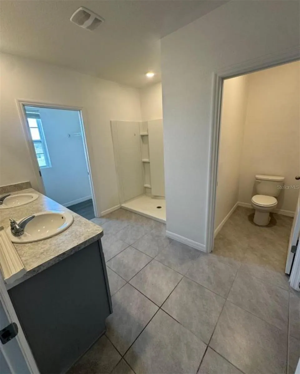 626 SQUIRES GROVE DR