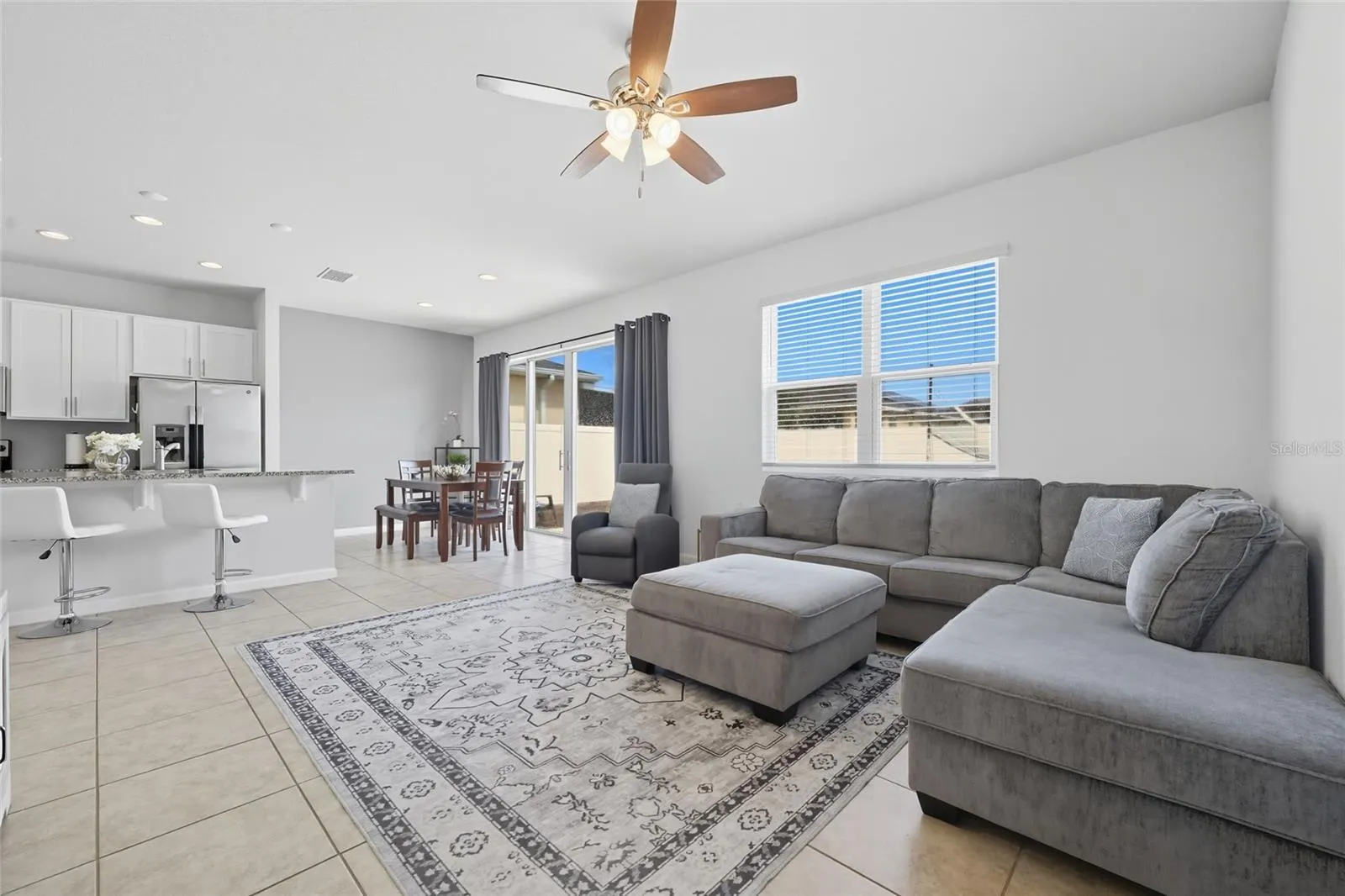 938 FALLON HILLS DR