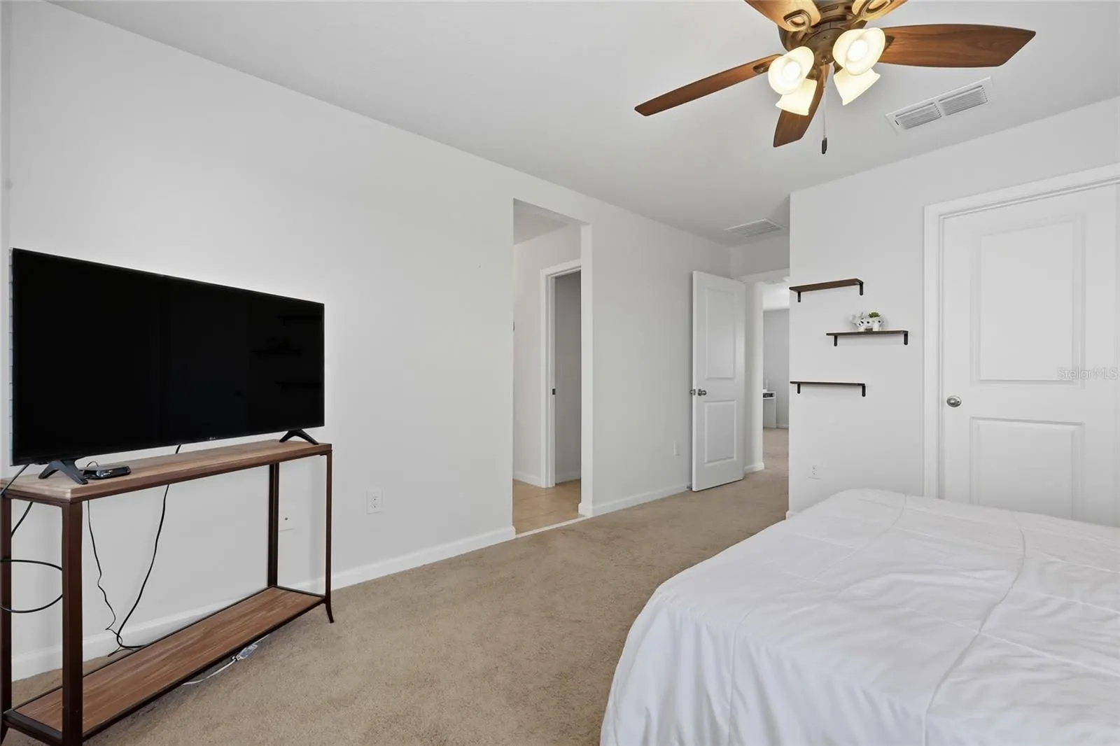 938 FALLON HILLS DR