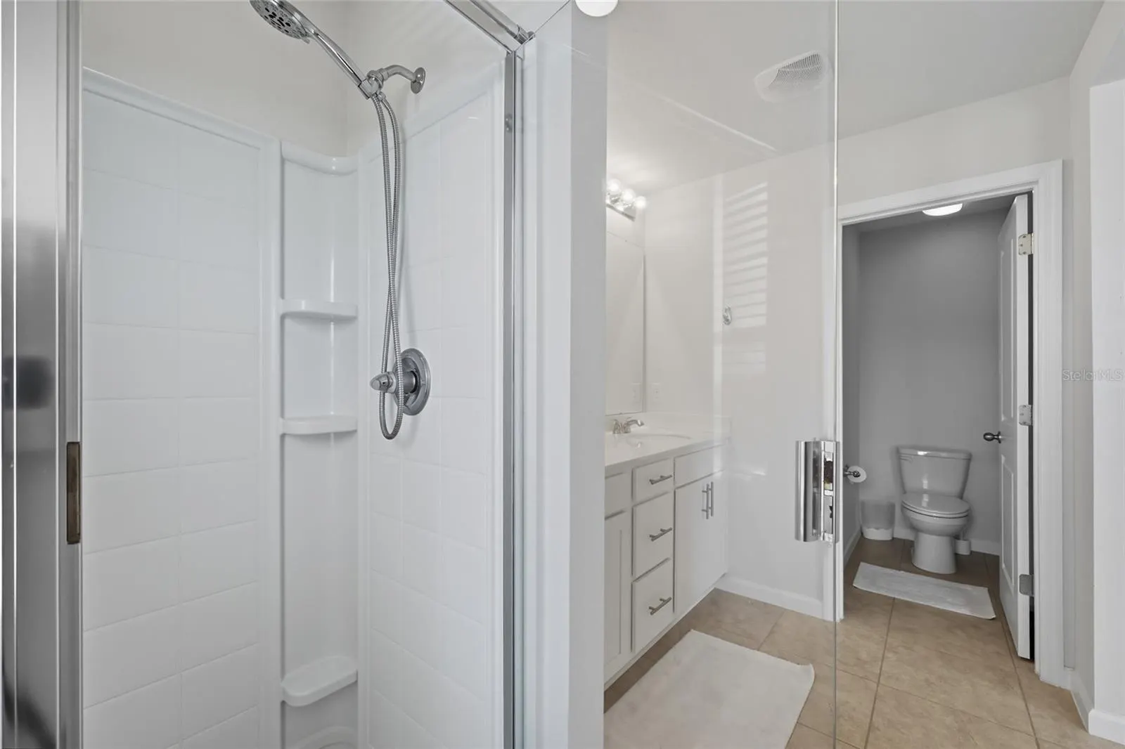 938 FALLON HILLS DR
