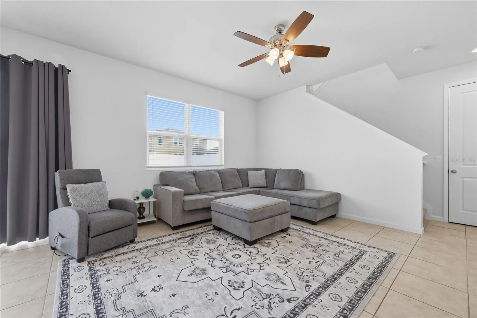 938 FALLON HILLS DR