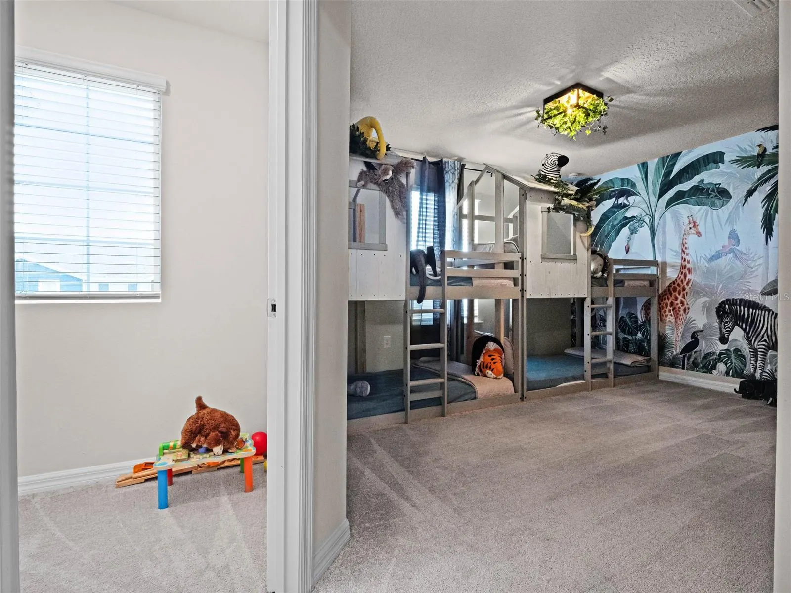 4361 LANA AVE
