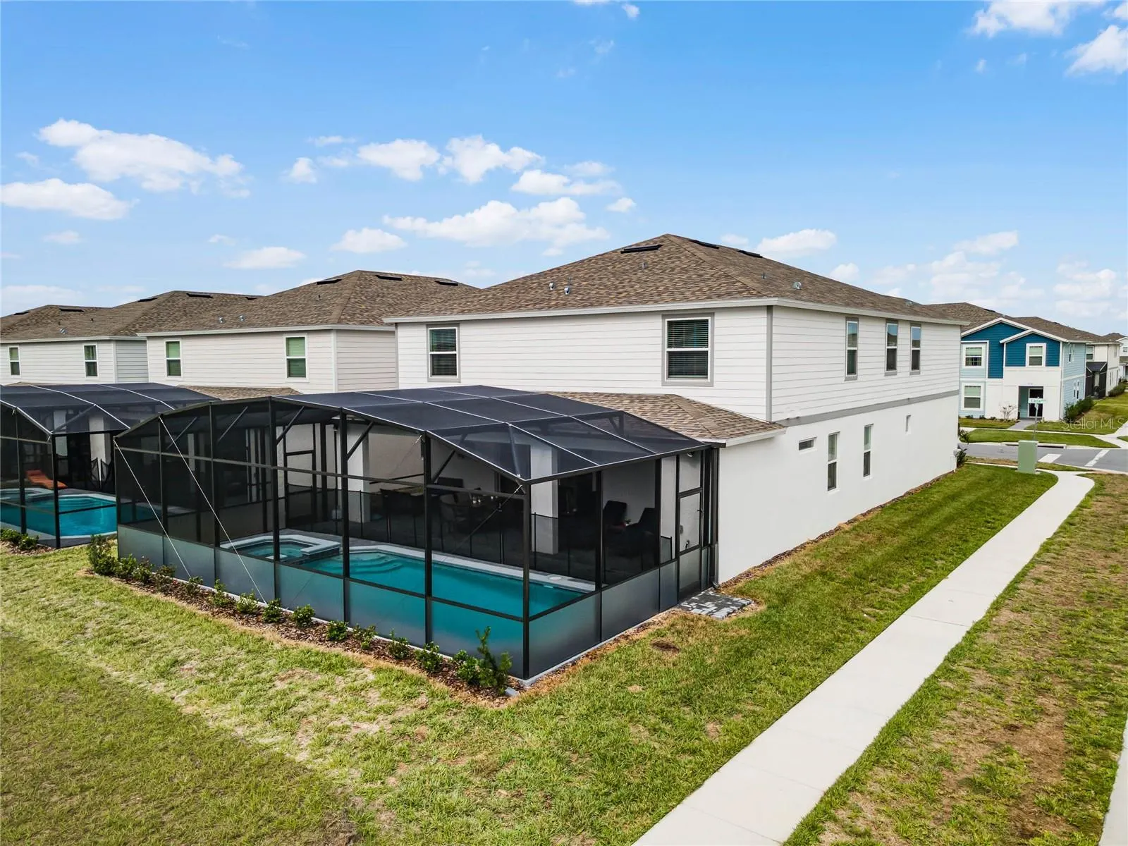 4361 LANA AVE