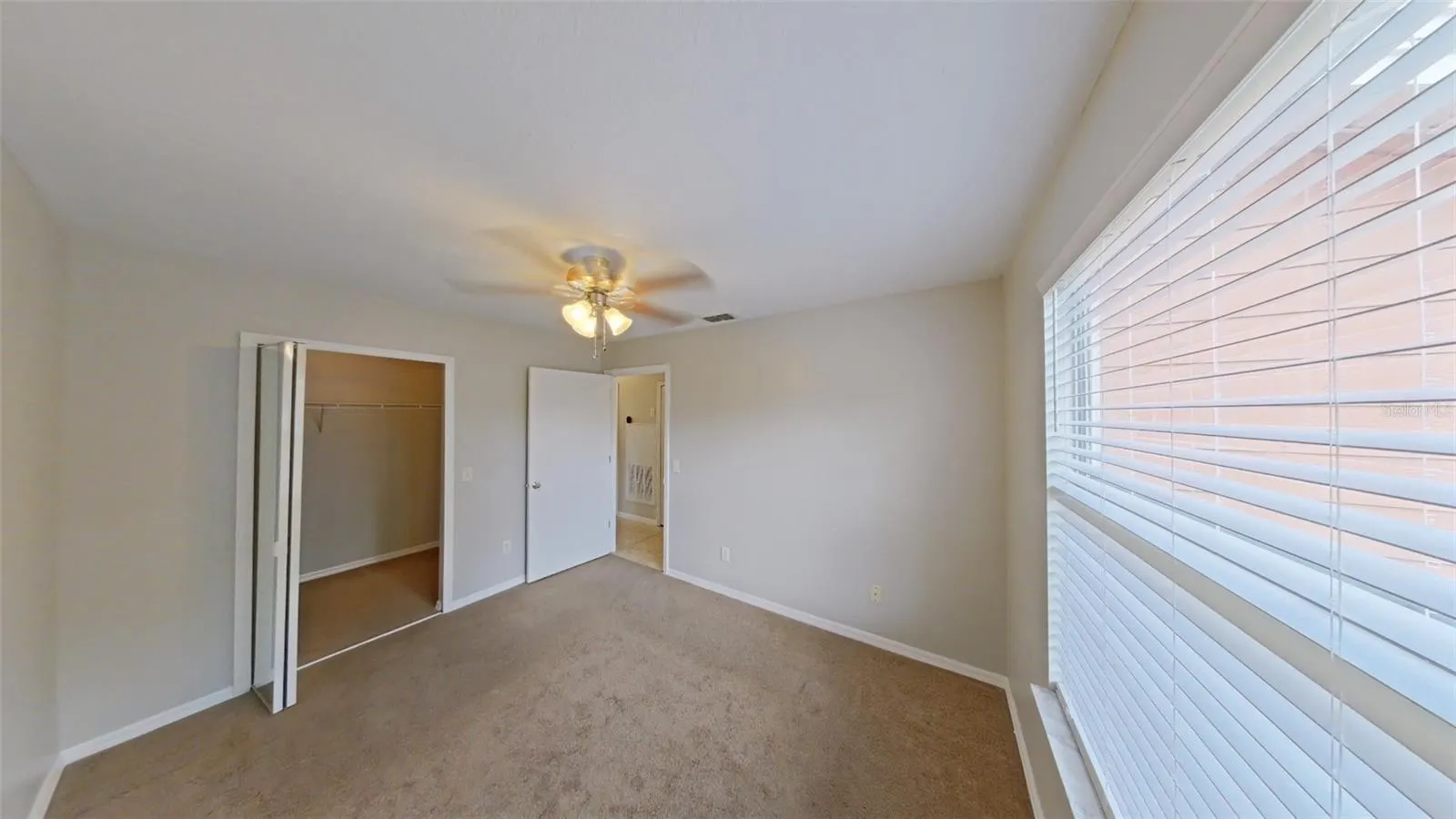 8702 KNIGHTSBRIDGE CT #D, #D