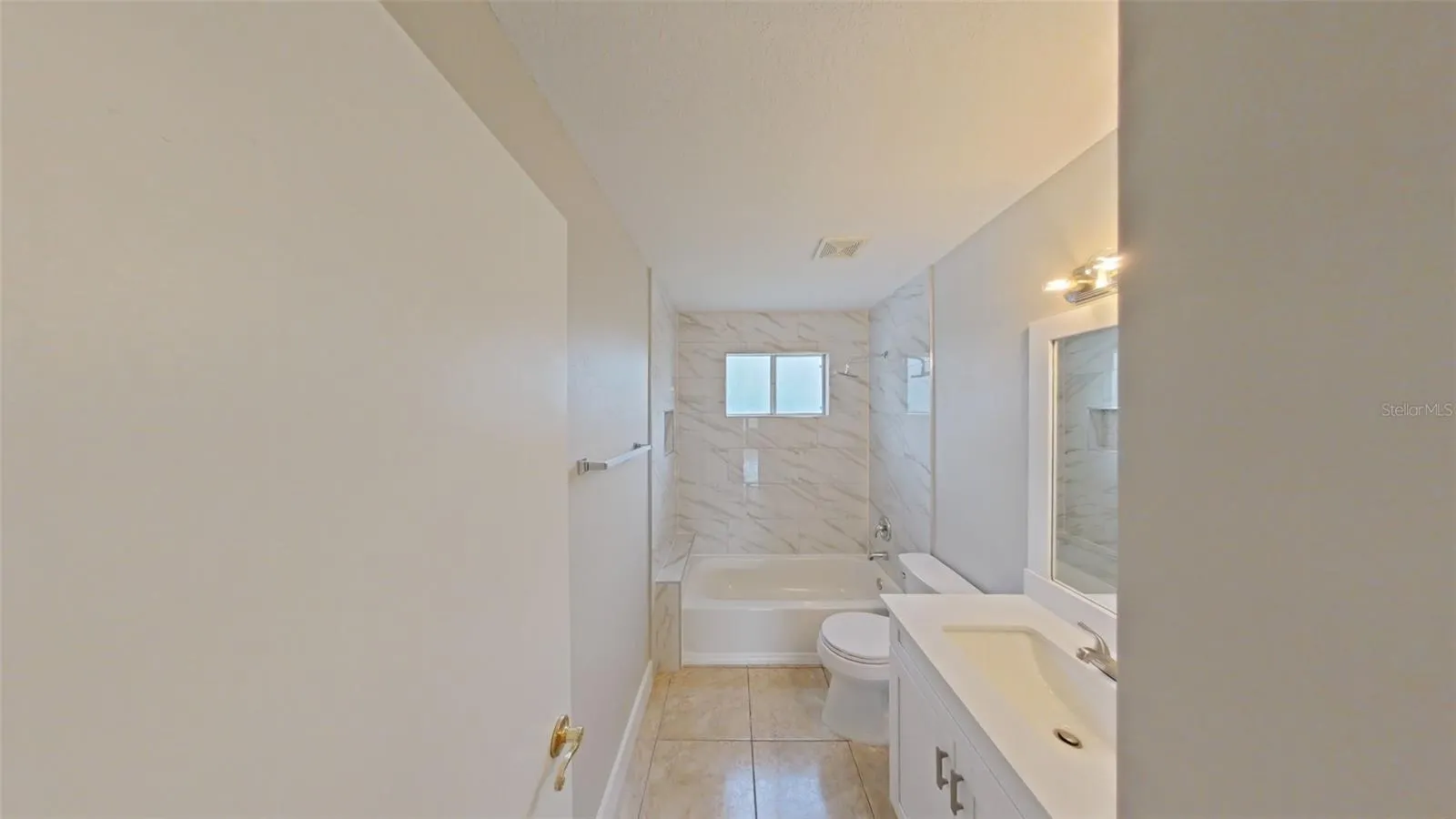 8702 KNIGHTSBRIDGE CT #D, #D