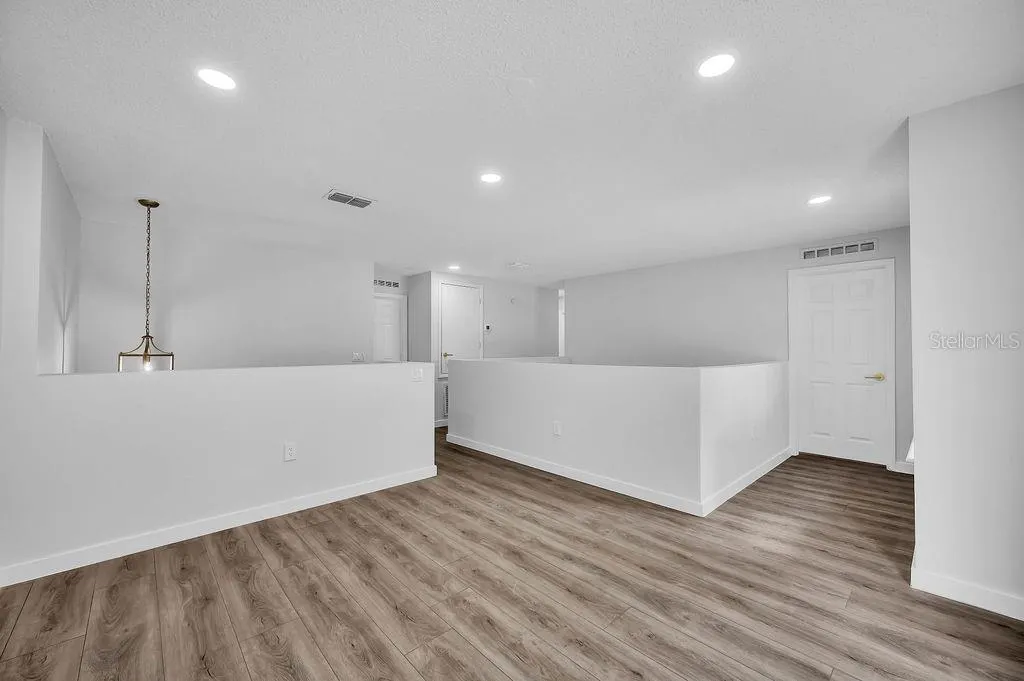 266 VERVAIN AVE