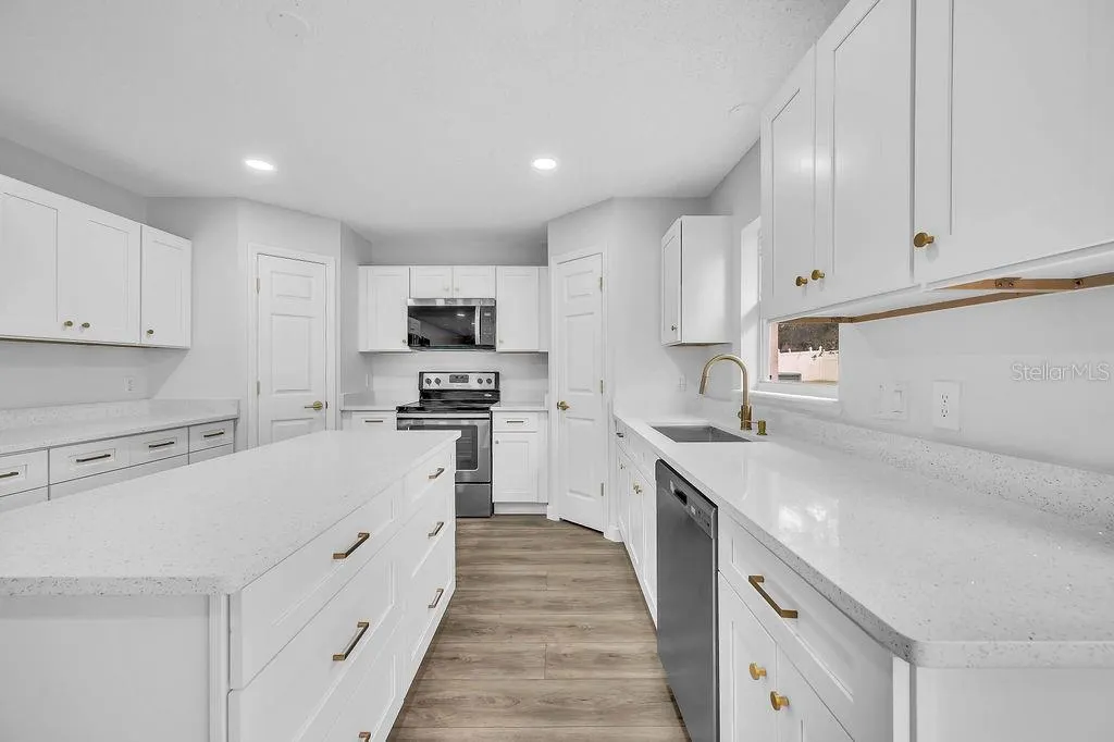 266 VERVAIN AVE