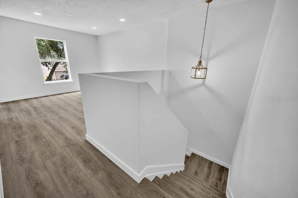 266 VERVAIN AVE