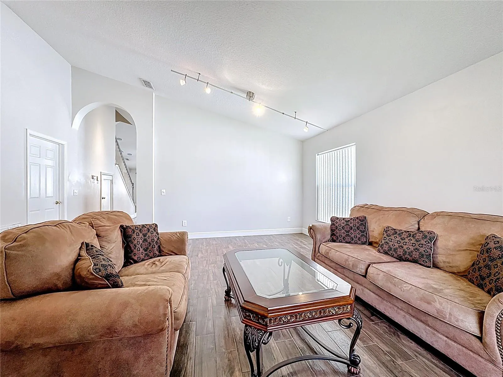 3004 JULIP DR