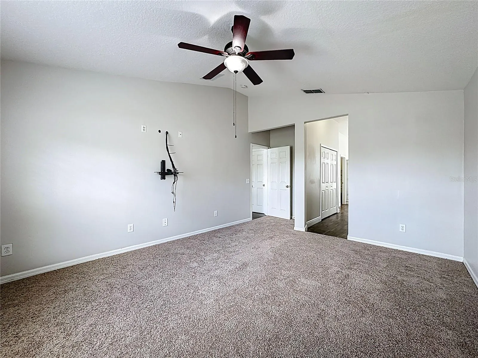 3004 JULIP DR