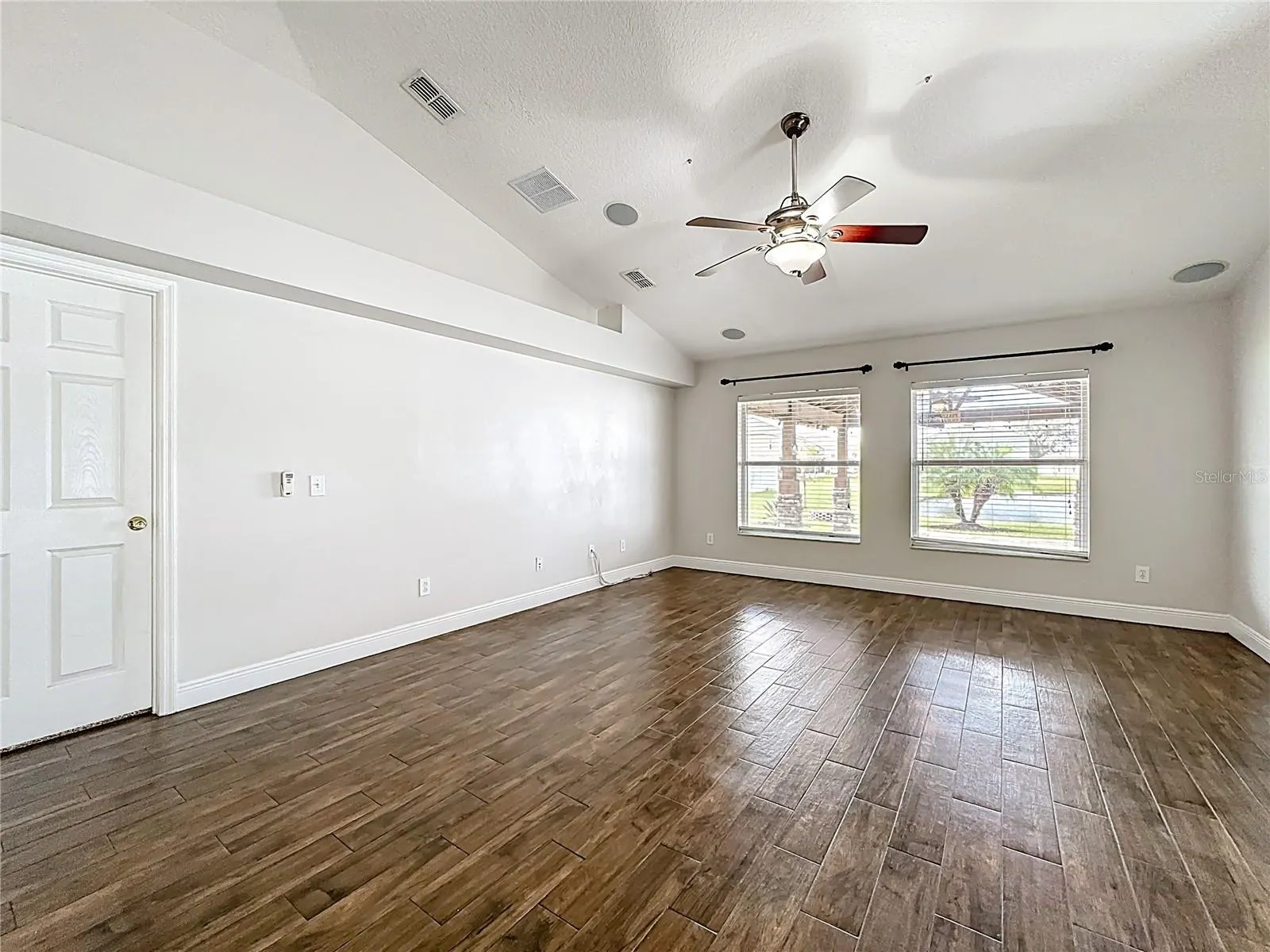 3004 JULIP DR