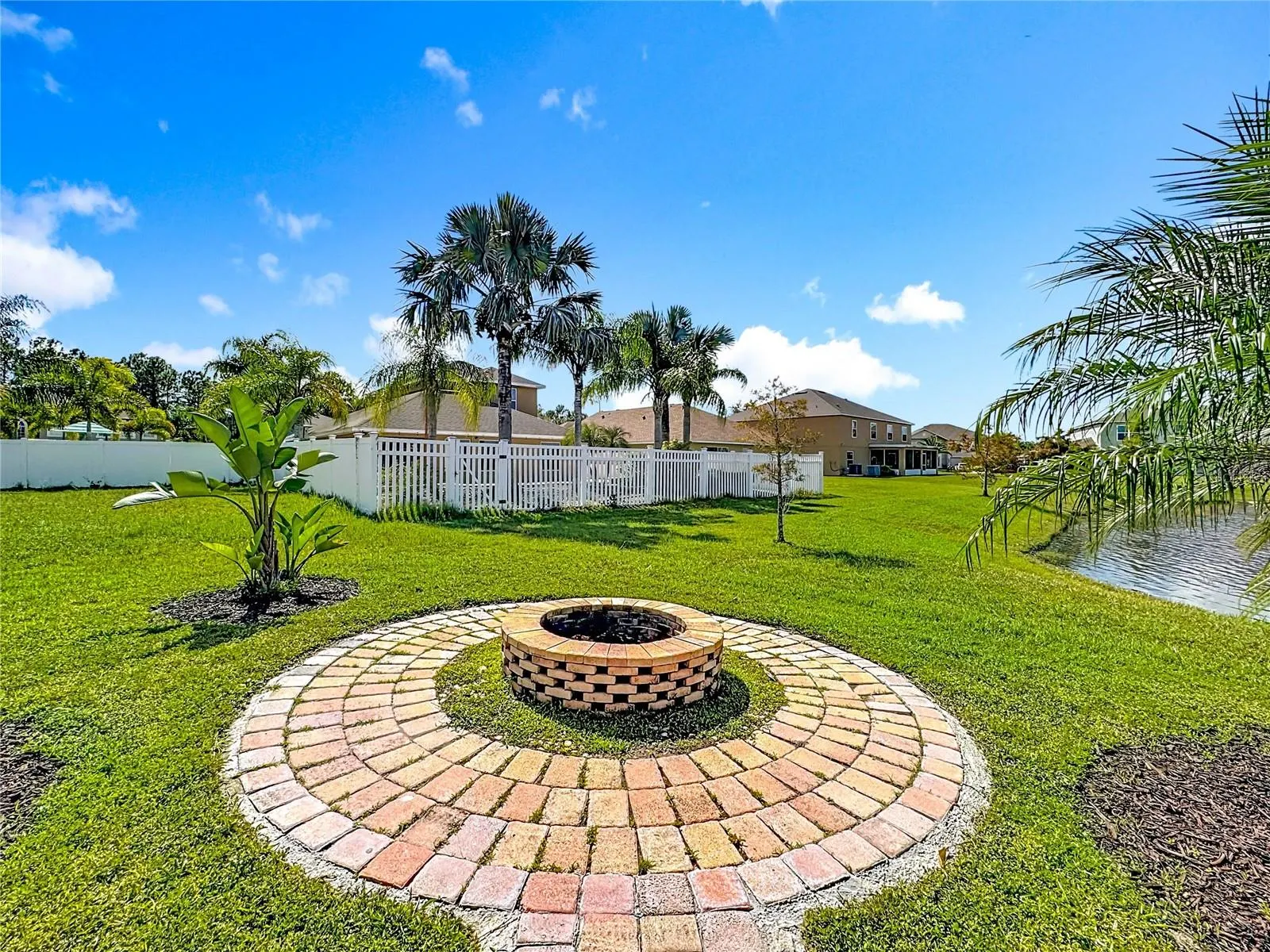 3004 JULIP DR