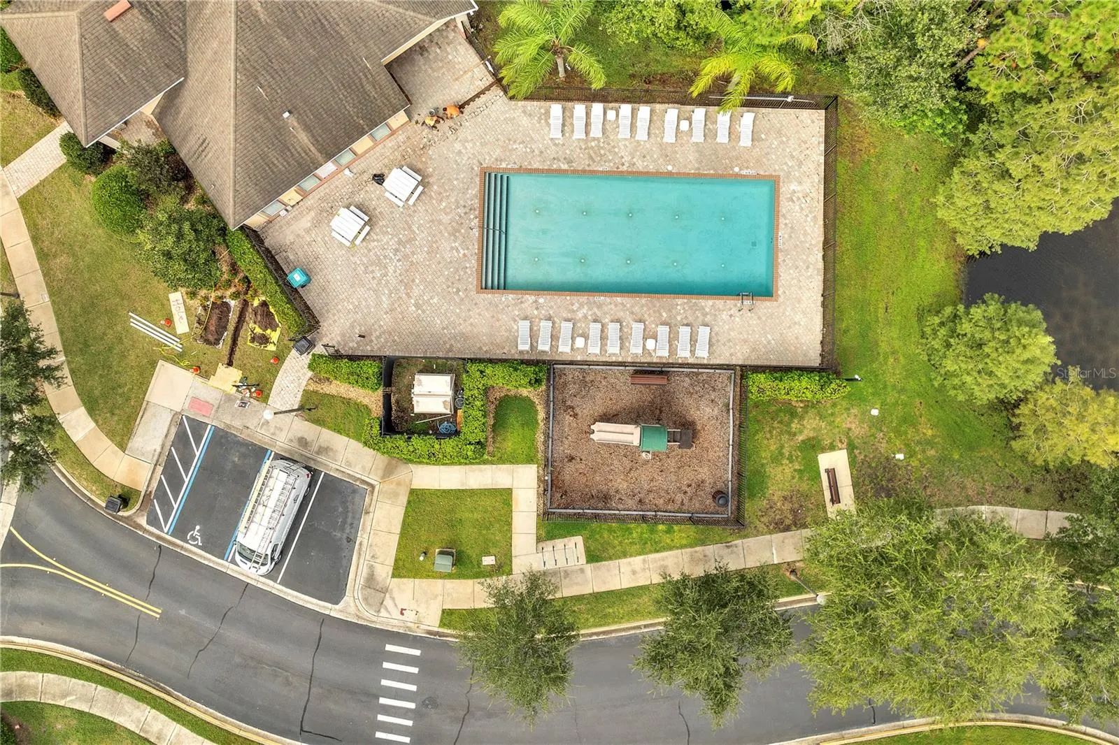 9454 SILVER BUTTONWOOD STREET
