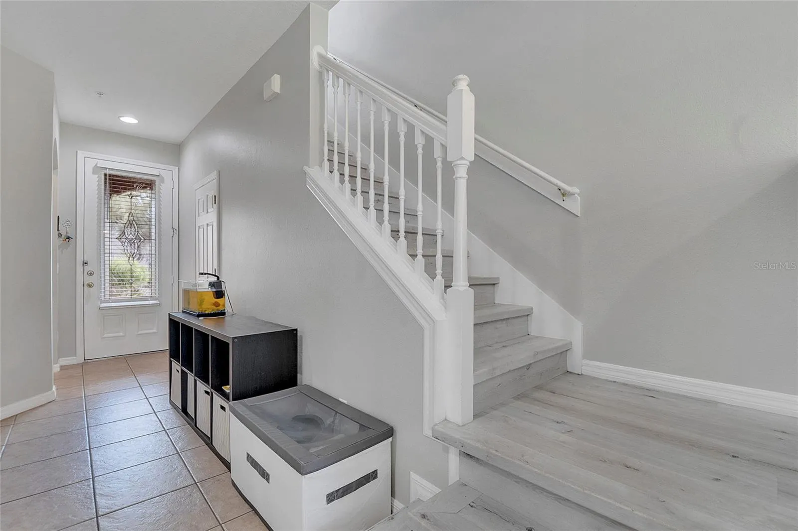 9454 SILVER BUTTONWOOD STREET