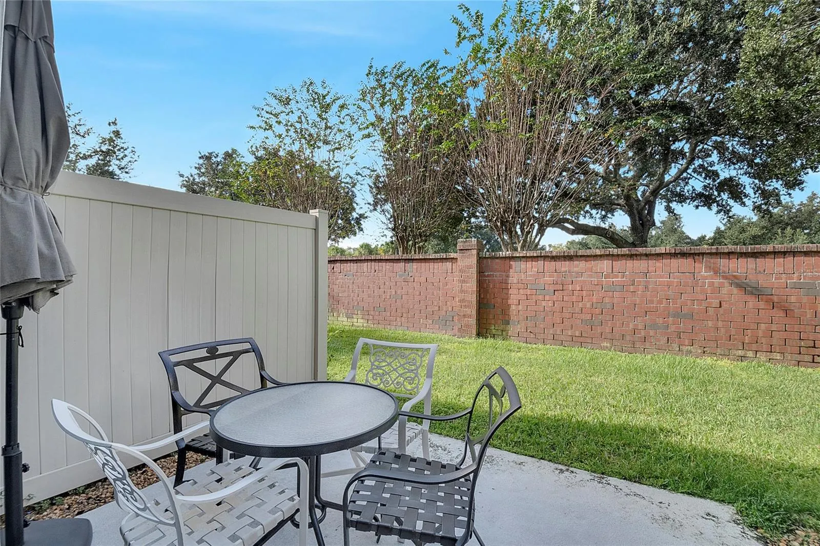 9454 SILVER BUTTONWOOD STREET