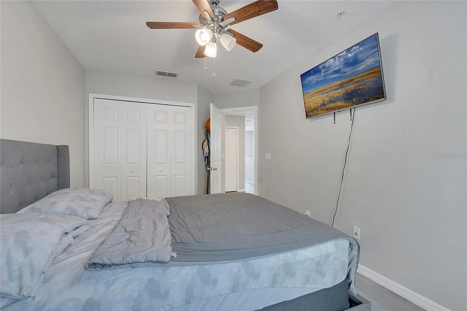 9454 SILVER BUTTONWOOD STREET