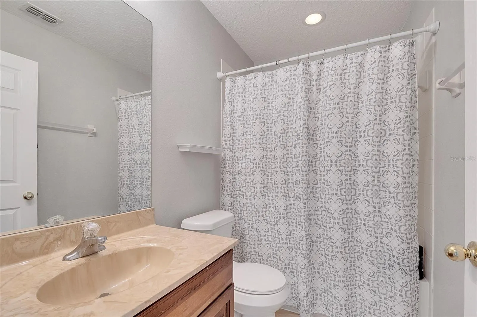 9454 SILVER BUTTONWOOD STREET