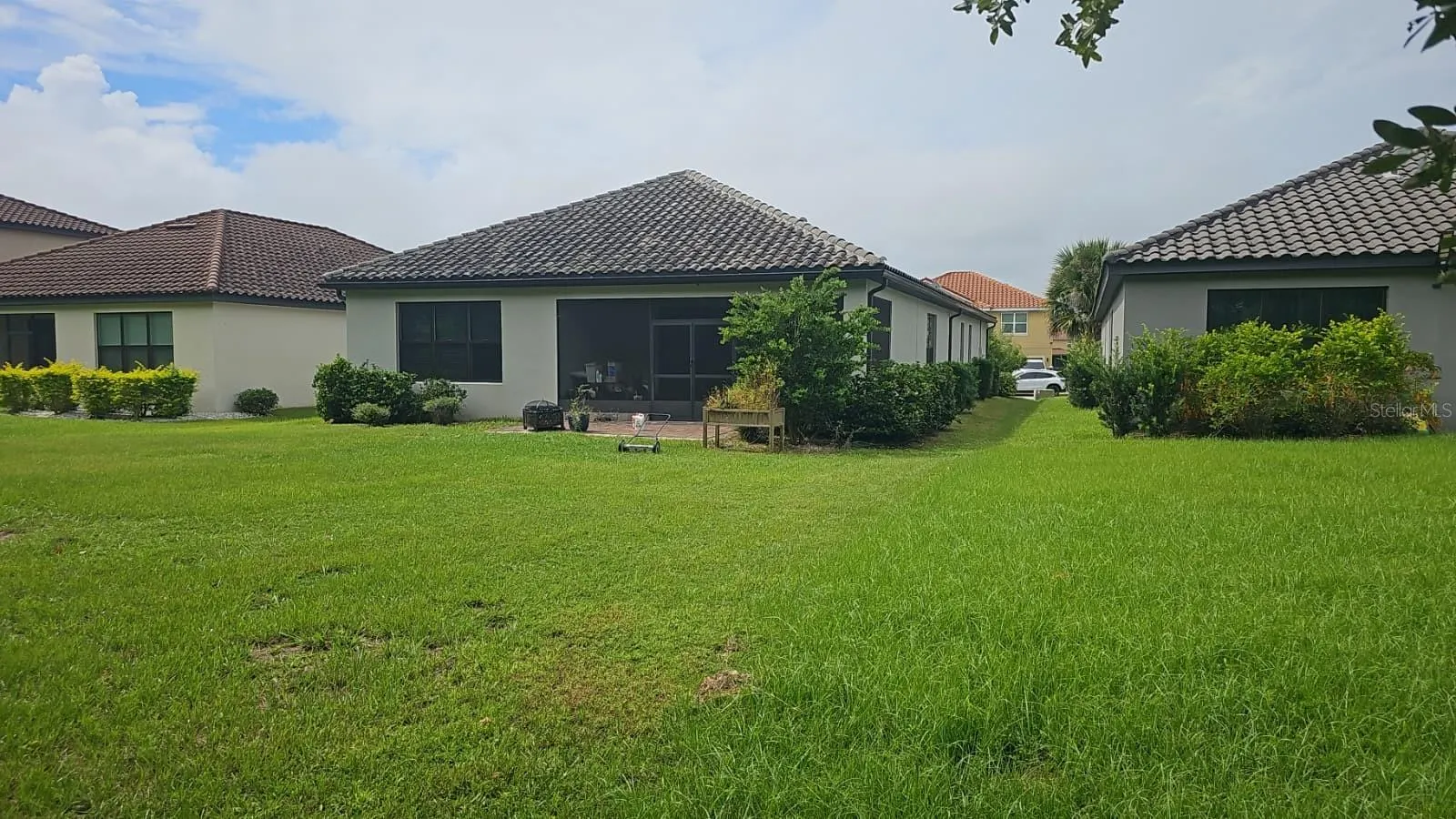 3847 CARRICK BEND DR