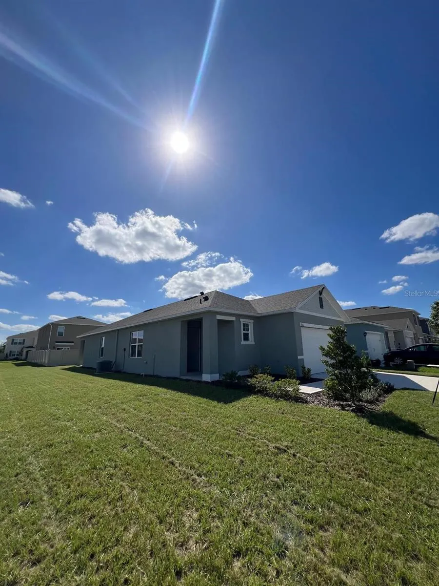 2602 ANGEL FALLS DR