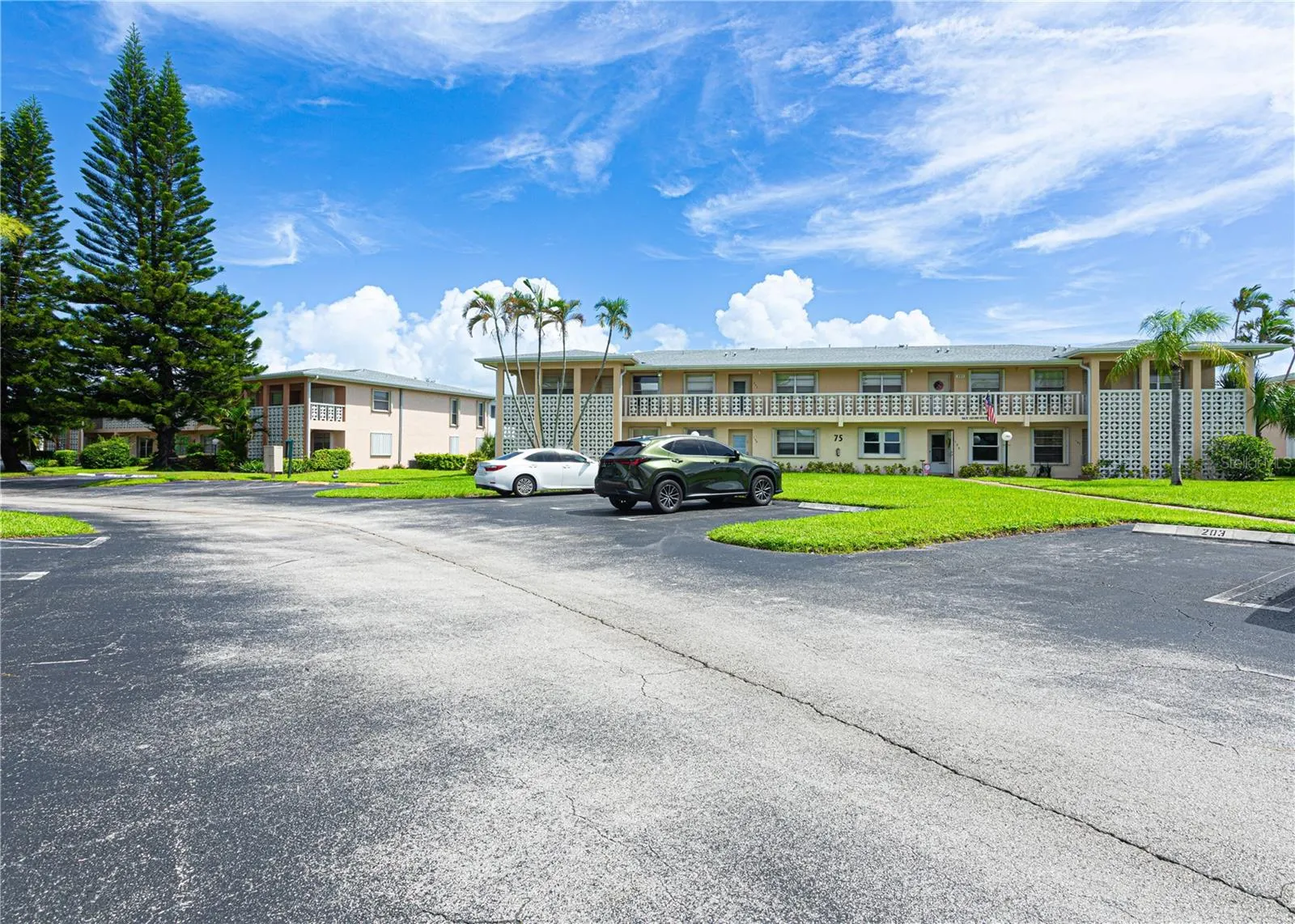 1421 NW 19TH TER #102, #102