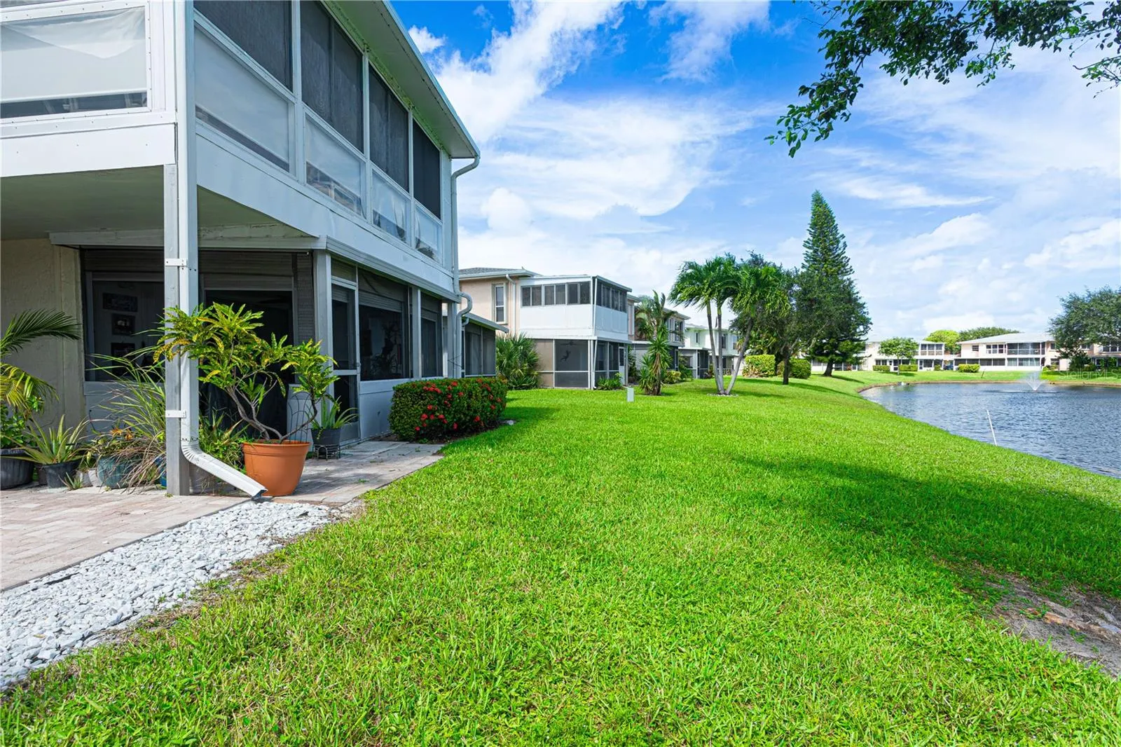 1421 NW 19TH TER #102, #102