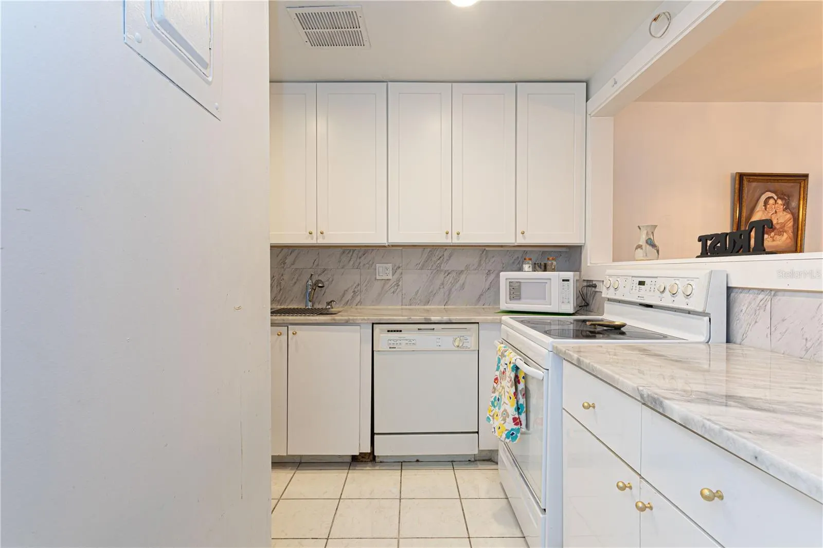 1421 NW 19TH TER #102, #102