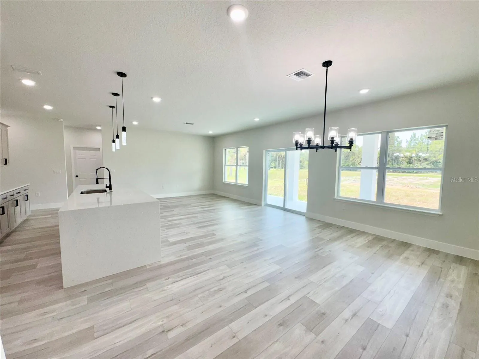 2998 FISKE RD SE