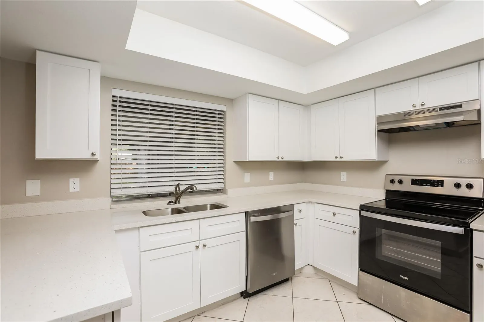 428 BROWARD TER