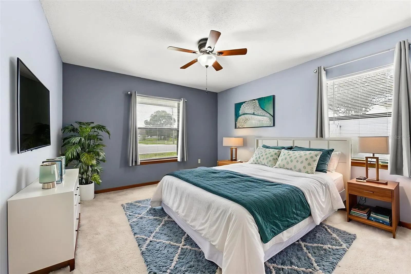 1580 E NORMANDY BLVD