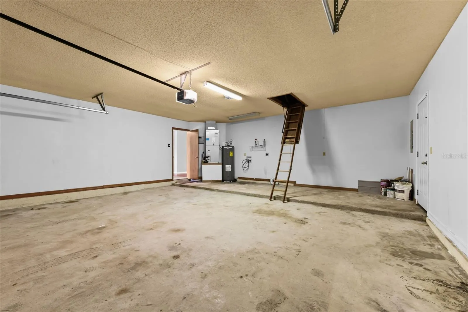 1580 E NORMANDY BLVD