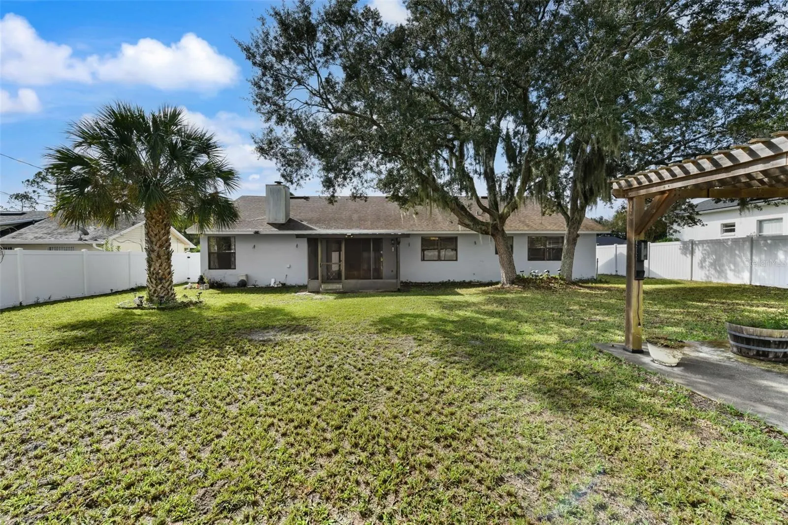 1580 E NORMANDY BLVD