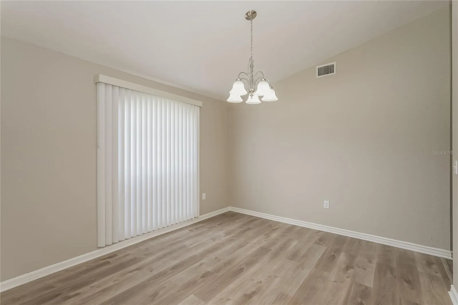 3507 MANOR LOOP