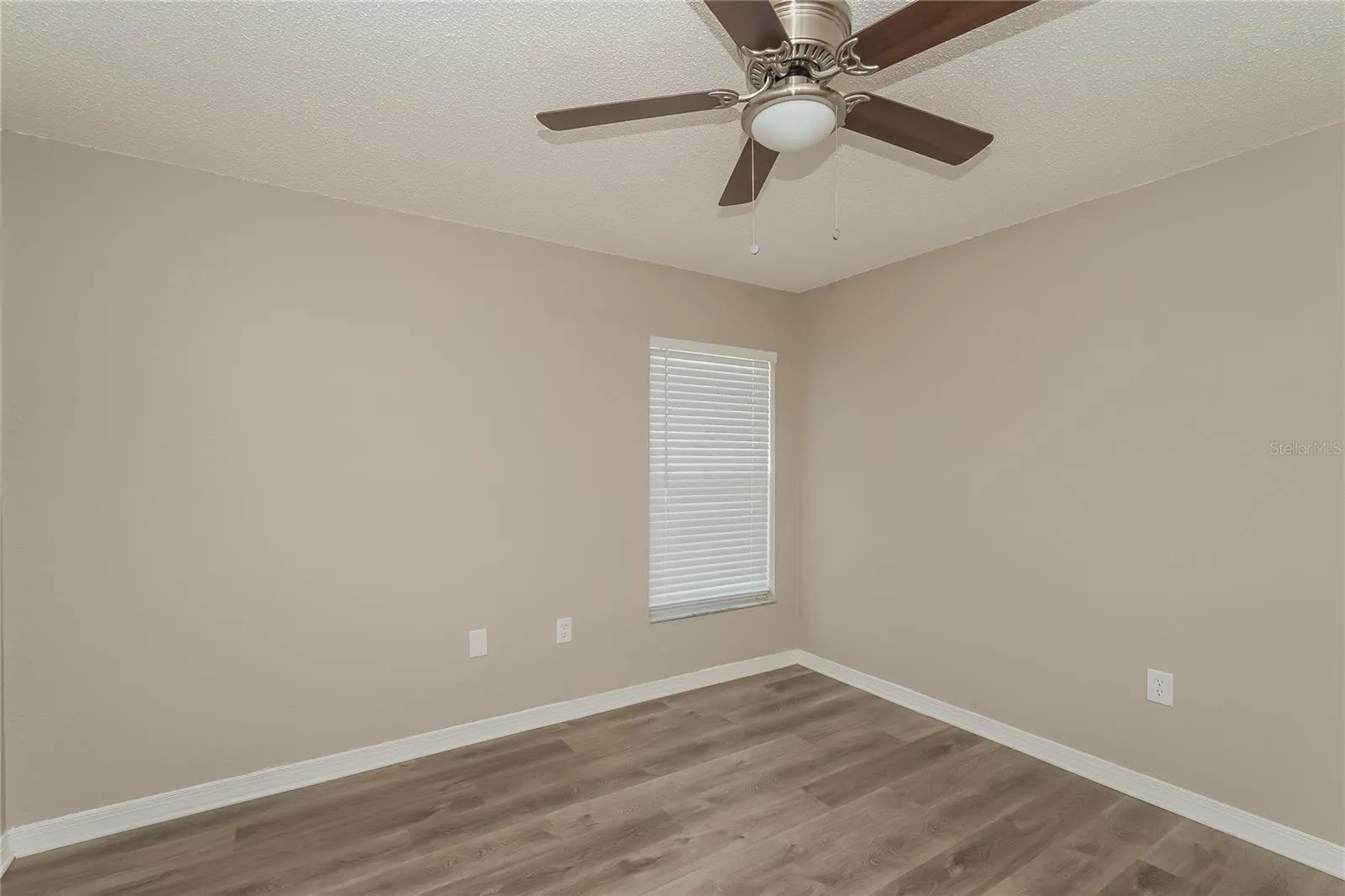 3507 MANOR LOOP