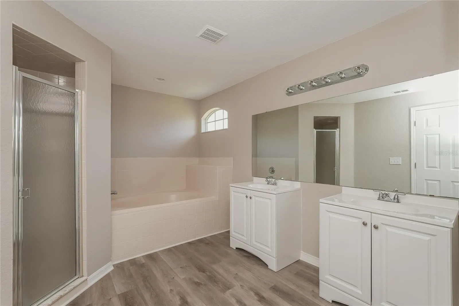 3507 MANOR LOOP
