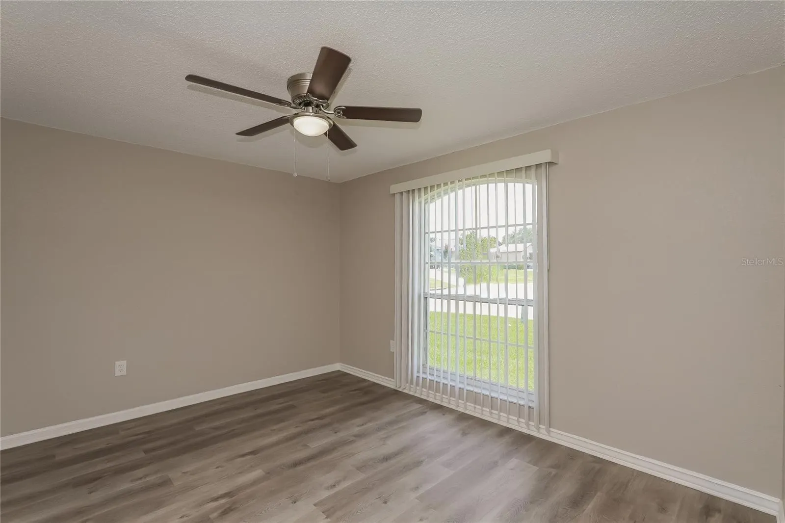 3507 MANOR LOOP