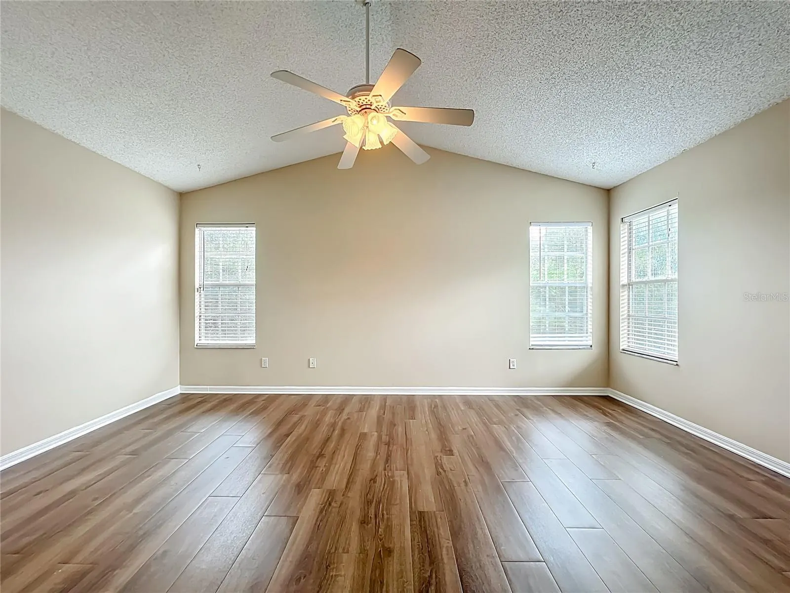 6656 RYAN CHASE CT