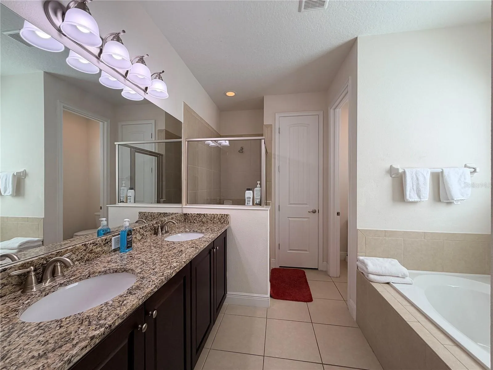 7646 WILMINGTON LOOP