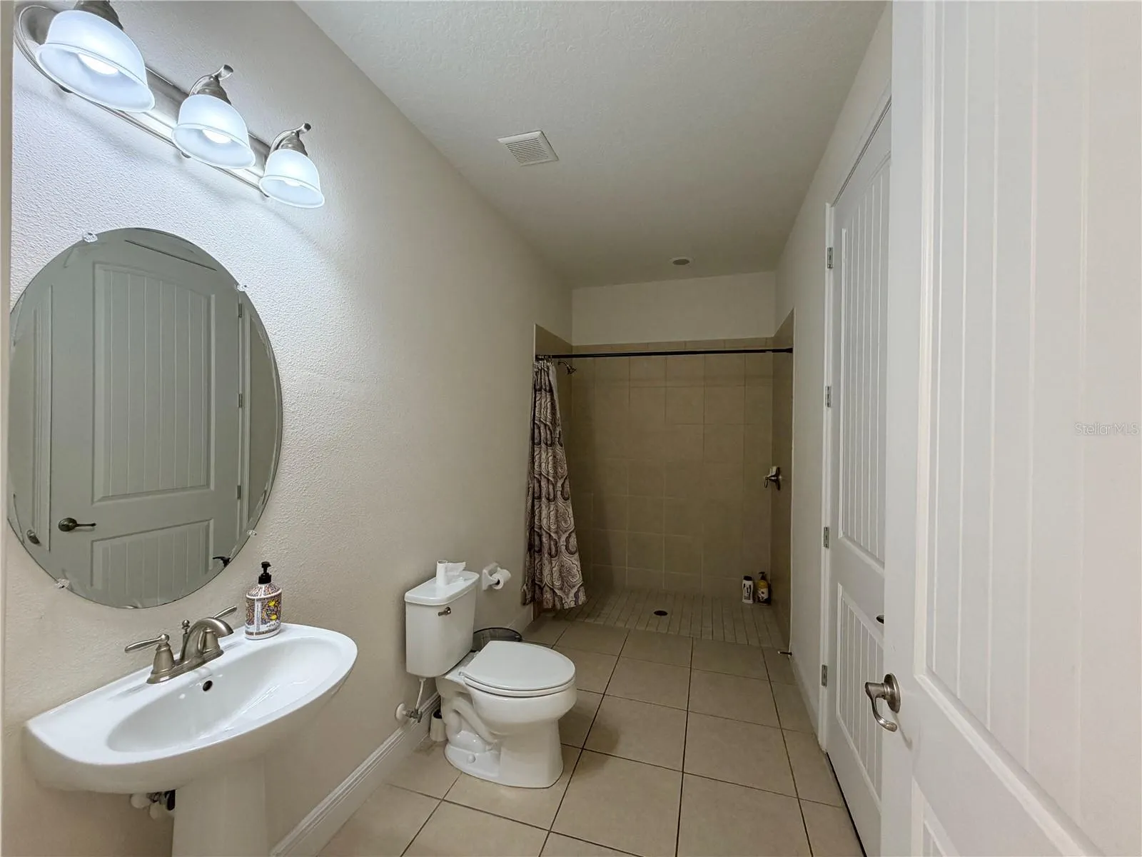 7646 WILMINGTON LOOP