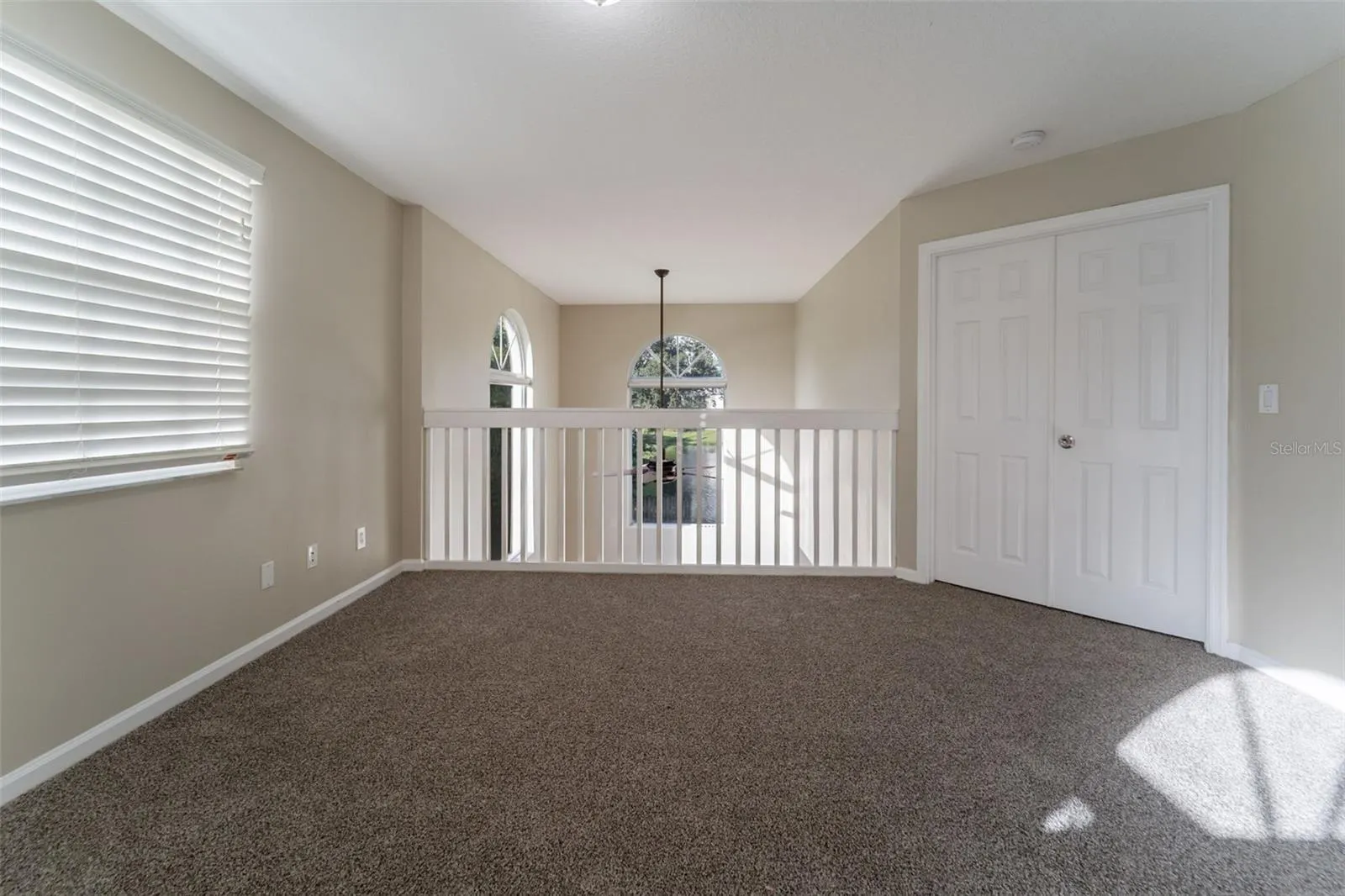 9820 FAIRWAY COVE LN