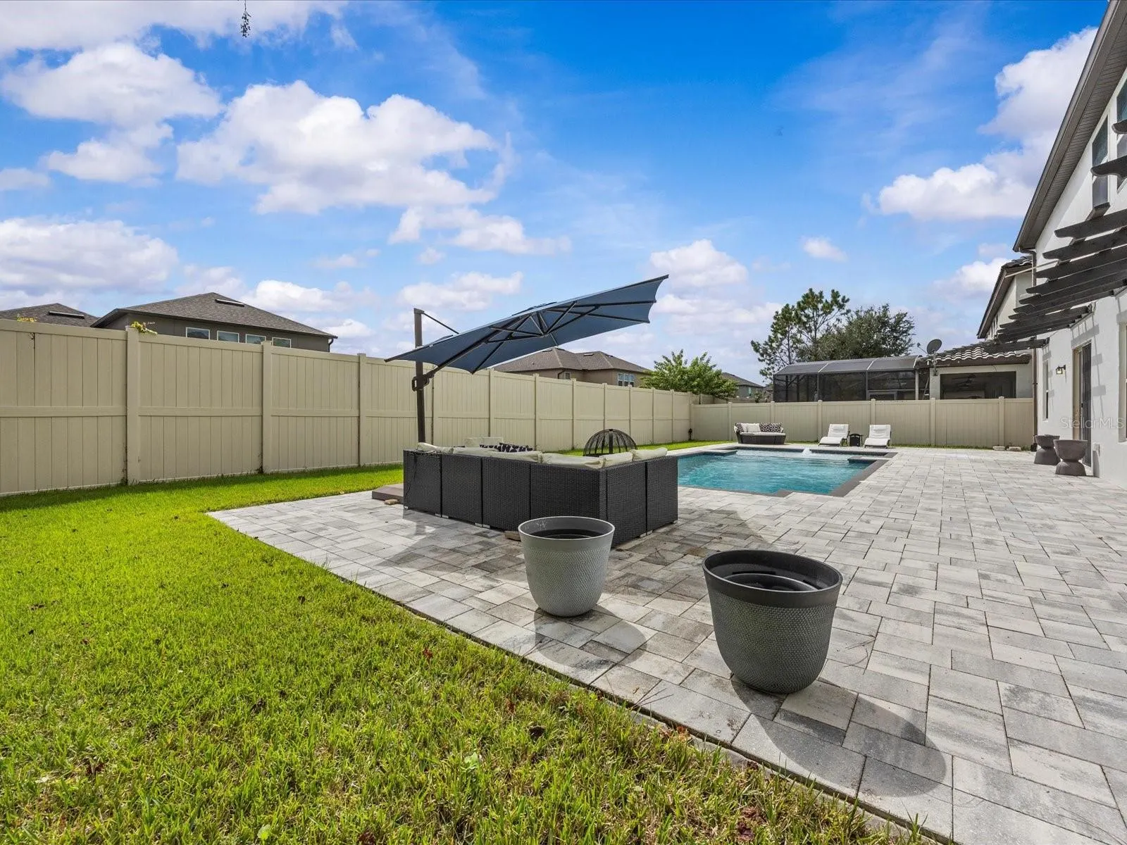 2357 BELLEFIELD CV