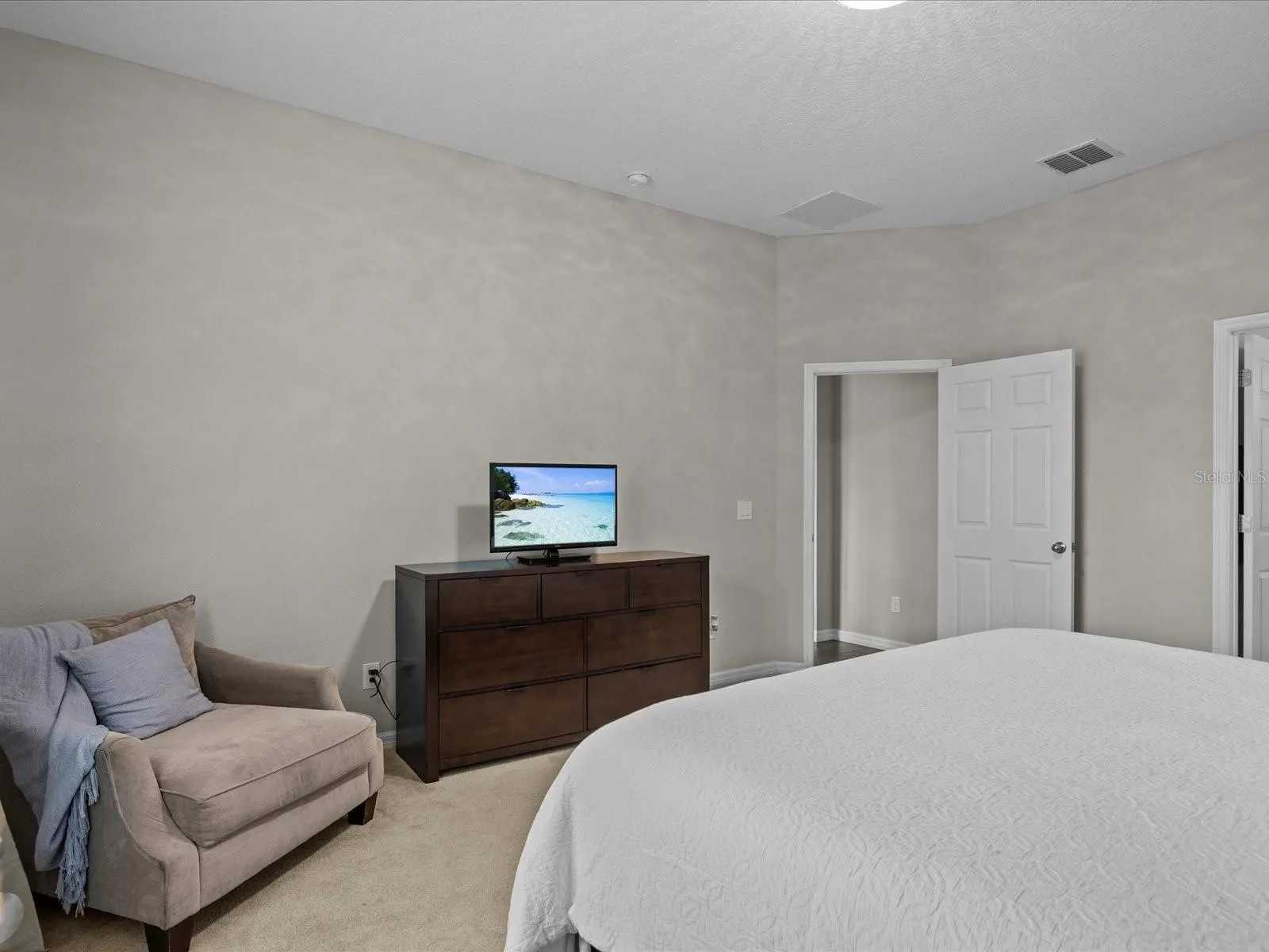 2357 BELLEFIELD CV